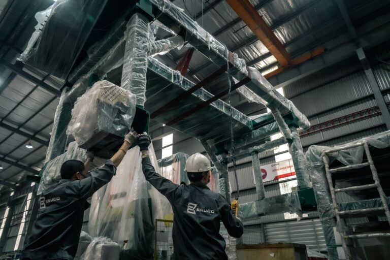 Installazione di macchinari in stabilimento