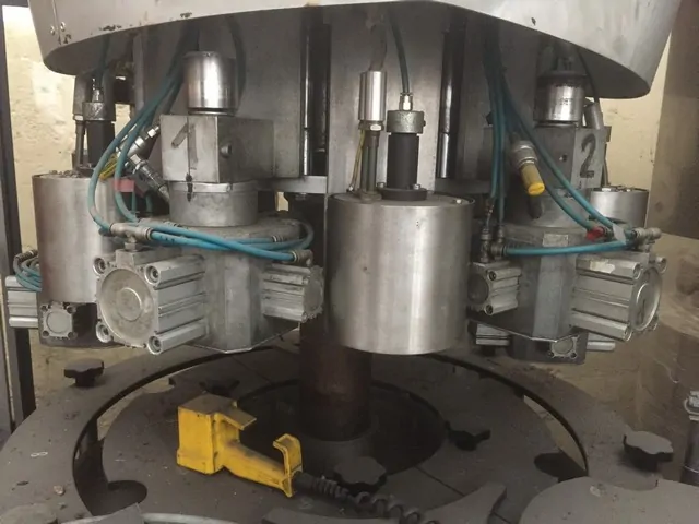 Used Capsuler Nortan 8.8 photo 3