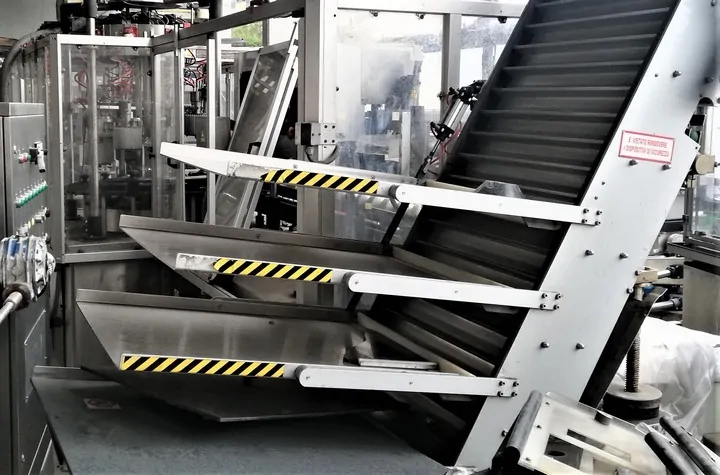 Used Capsuler Robino&Galandrino 12.000 bph photo 4