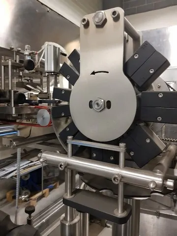 Used Capsuler GAI 4504DT photo 4
