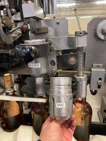 Capsulatrice usata Robino&Galandrino Astra F10 — BC 385