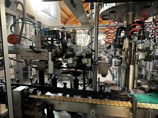 Used R&G capsuling machine photo 2