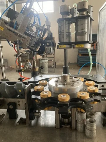 Used R&G capsuling machine photo 11
