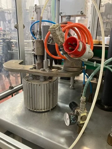 Used R&G capsuling machine photo 14