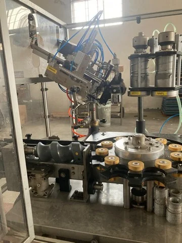 Used R&G capsuling machine photo 3