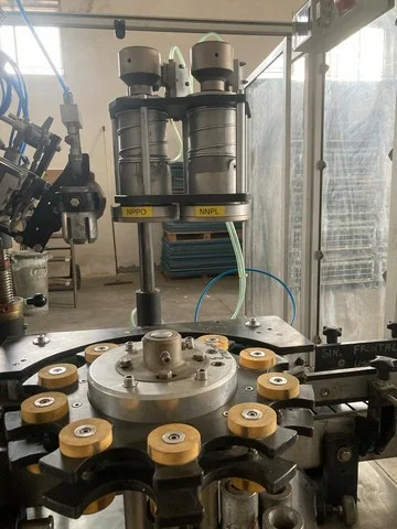 Used R&G capsuling machine photo 6