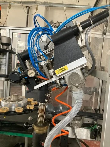 Used R&G capsuling machine photo 8