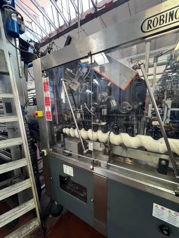 Used R&G capsuling machine photo 3