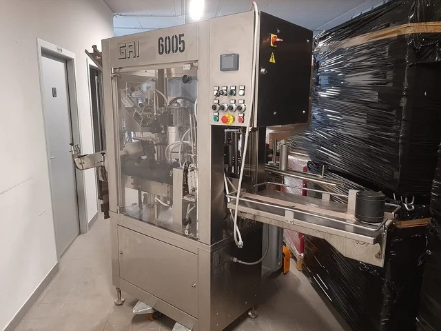 Used Gai capsuling machine with labeller photo 4