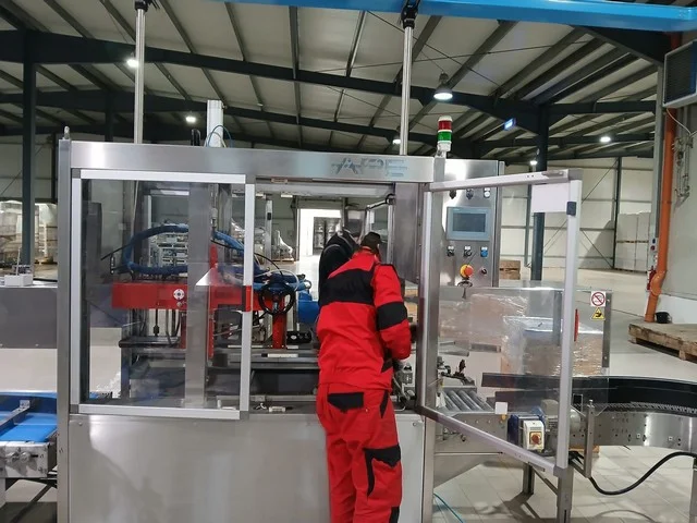 Ape hot melt case sealer
