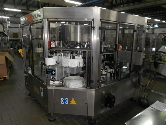Used labeller Kosme adhesive 20.000 bph photo 3