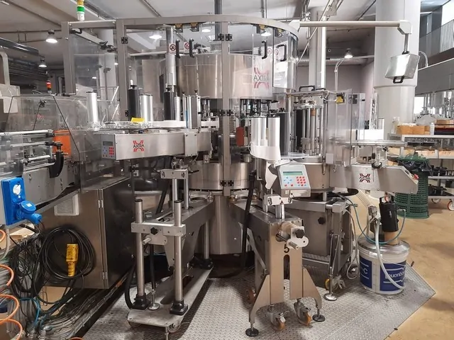 Used labeller Axtra optical 8.000 bph photo 4