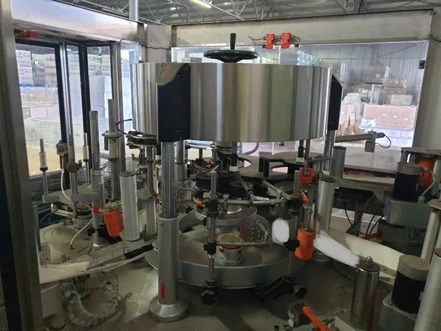 Used labeller Kosme 6t 3s adhesive photo 7