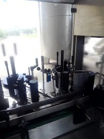 Etichettatrice Gierre adhesive 2.000 bph Usata