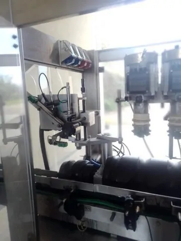 Used labeller Gierre adhesive 2.000 bph photo 4