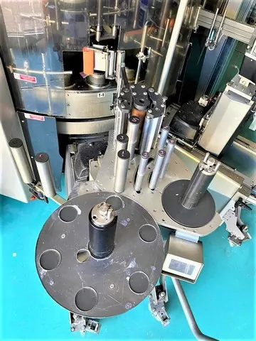 Used labeller Kube adhesive 18.000 bph photo 6