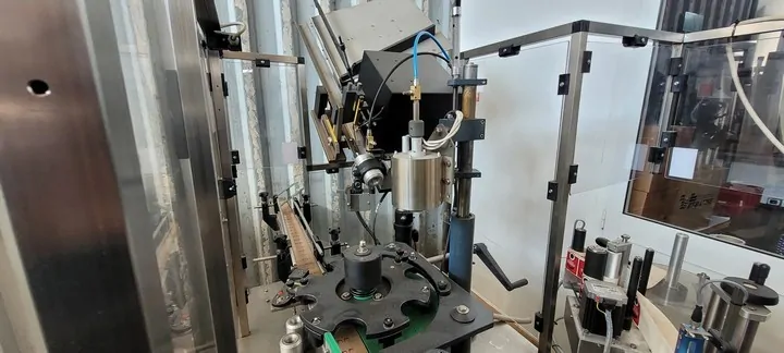 Used labeller Cavagnino&Gatti 3.000 bph photo 2
