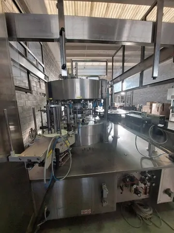 Used labeller Sacmi adhesive 12.000 bph photo 7