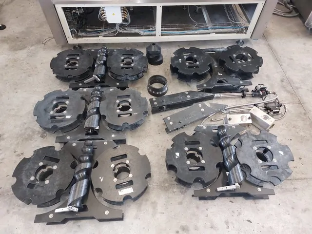 Used labeller Sacmi adhesive 12.000 bph photo 8