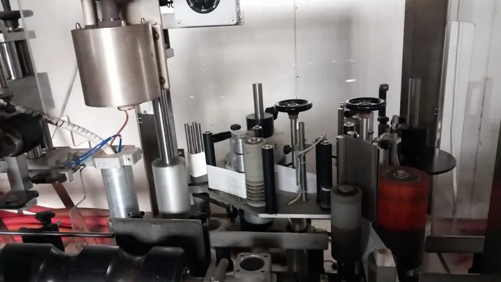 Used labeller OMB et 1500 photo 2
