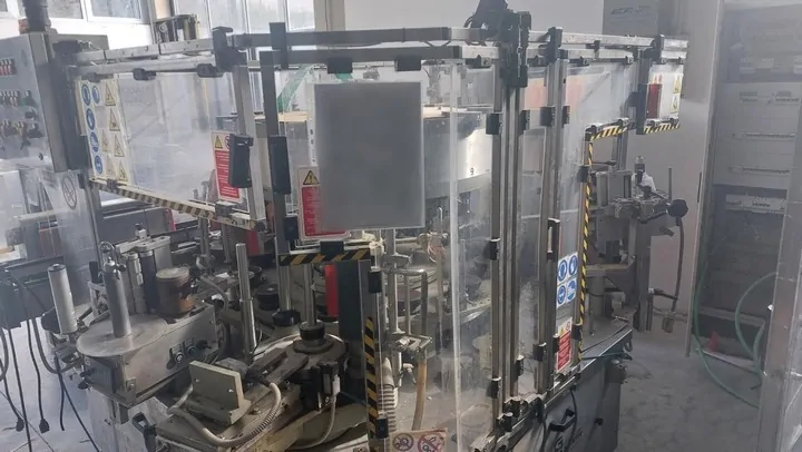 Used labeller P.E. 7.000 bph photo 2