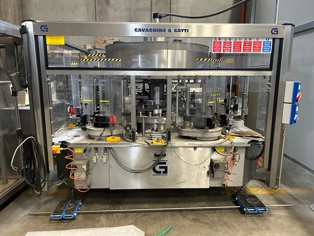 Used labeller Cavagnino&Gatti 21T adhesive photo 9