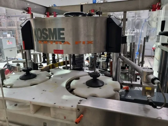 Etichettatrice usata kosme Adesiva 12.000 bph — EA 648