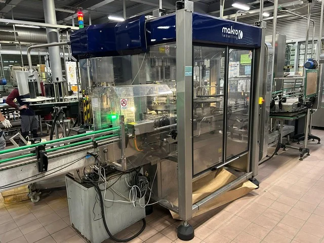Used Makro Adhesive labeller photo 12