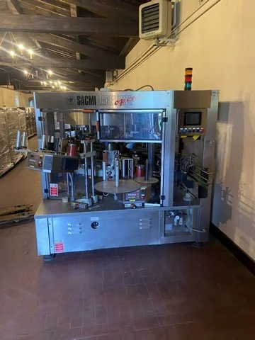 Sacmi adhesive labeller — EA 697