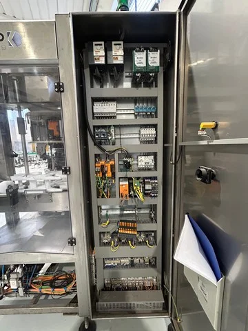 Used Makro adhesive labeller photo 7