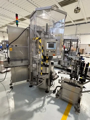 Used Makro adhesive labeller photo 9