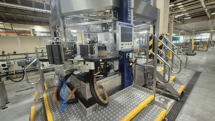 Used Krones 18T 1S Roll Feed Labeller photo 10