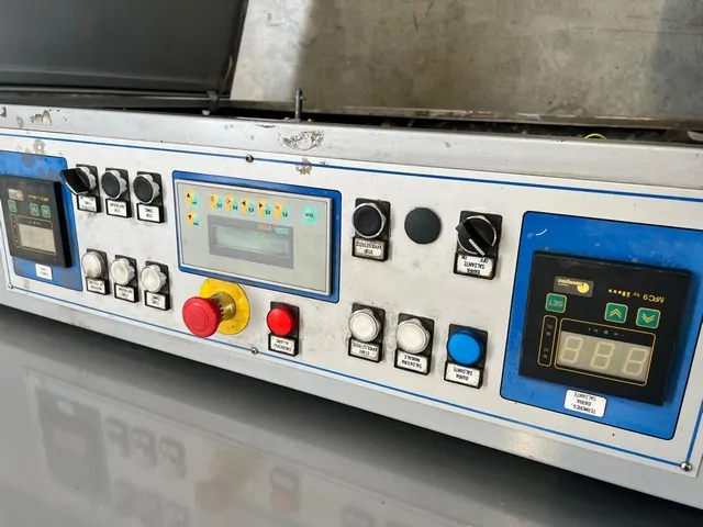 Used Shrink Wrapper 2004 10 ppm photo 6