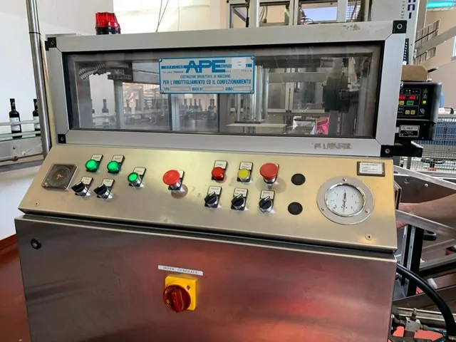 Used Case Erector Ape Form 1200 HM photo 2