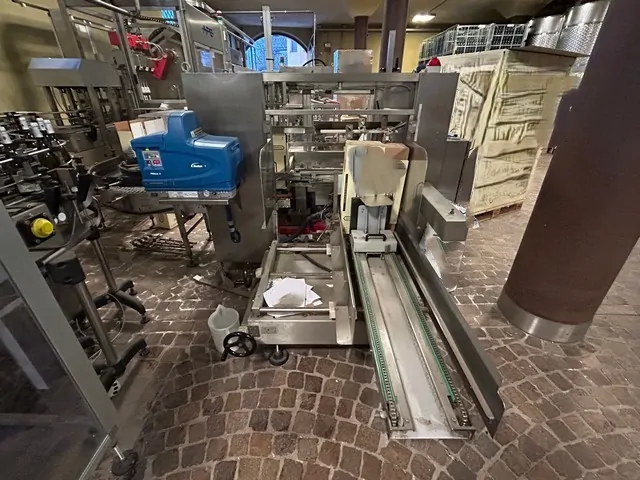 case Erector APE FORM 1200 HMA