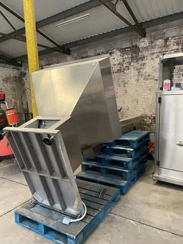 monoblock capper | wirehooder Bertolaso