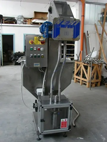 Used Caps Elevator Neri photo 3