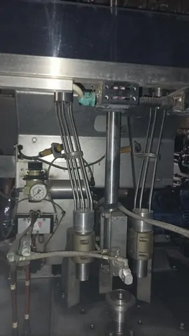 Elevatore tappi Cames P-DUE-E Usato