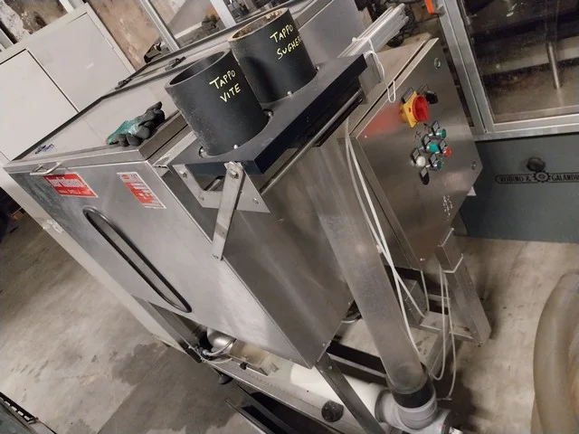bertolaso pneumatic cap feeder