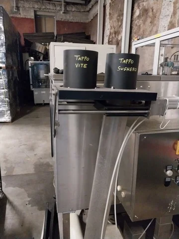 Used bertolaso pneumatic cap feeder photo 2
