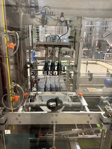 Used Oma case erector and case packer photo 4