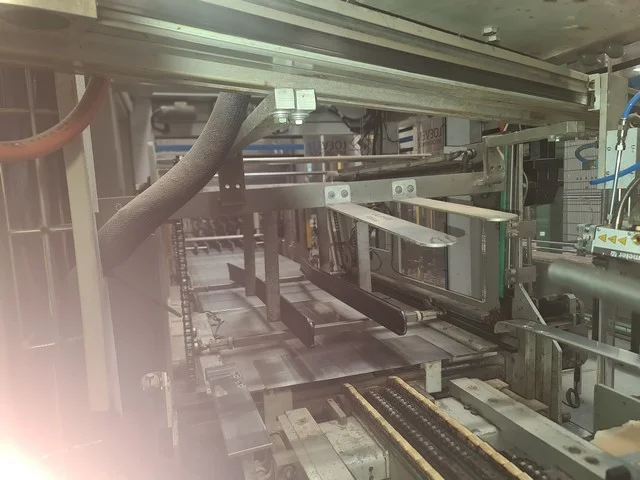 Used hot melt wrap Around Loeven photo 11
