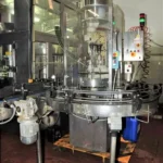 Linea di imbottigliamento Ave usata per vino in contenitore di vetro — foto 17