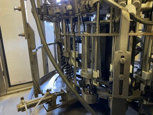 Used bottling line BERTOLASO | 2.000 BPH photo 3