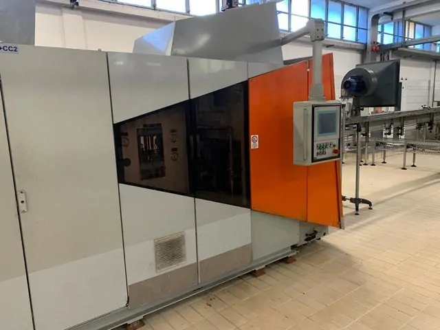 Used Complete Bottling line Kosme PET Milk photo 8