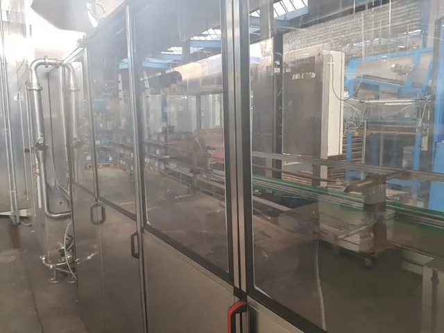 Used Complete Bottling Line PET Siapi photo 2