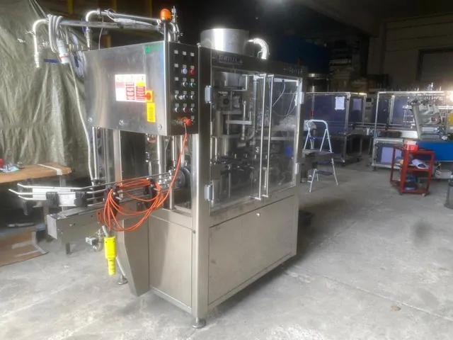 Used Complete Bottling Line Borelli Beer photo 5