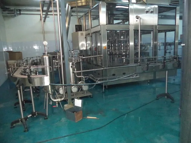 Used Complete PET Bottling Line photo 4