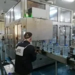 Linea di imbottigliamento PET 3.000 bph Usata — foto 5