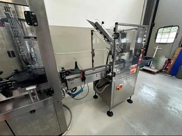Linea di imbottigliamento per Birra 1.700 bph Usata — NP 596
